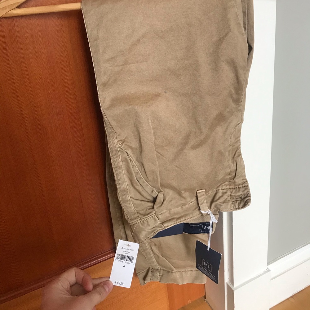 brand new, never worn Gap Chinos